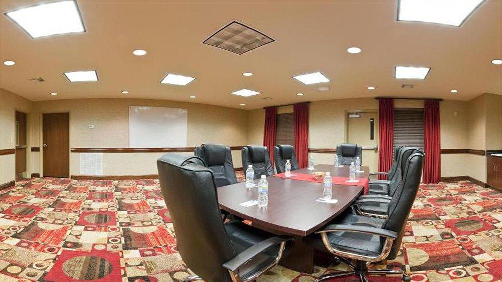 Holiday Inn Express Hotel & Suites Talladega By Ihg Ngoại thất bức ảnh