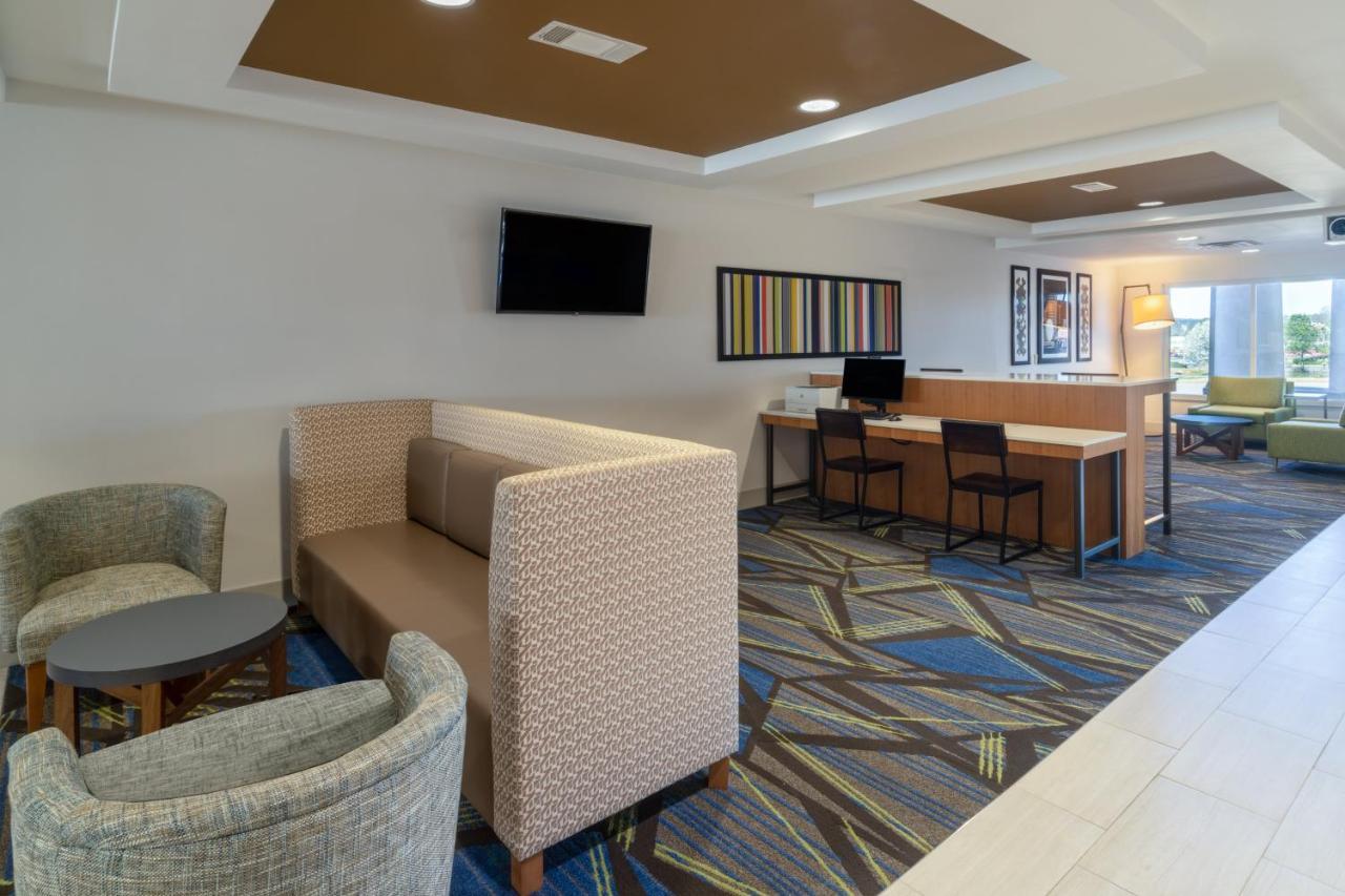 Holiday Inn Express Hotel & Suites Talladega By Ihg Ngoại thất bức ảnh