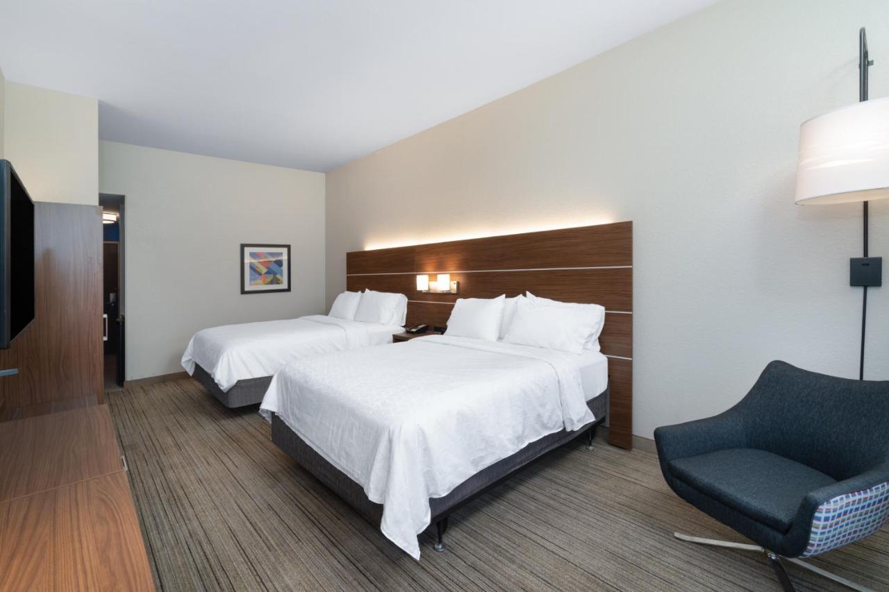 Holiday Inn Express Hotel & Suites Talladega By Ihg Ngoại thất bức ảnh
