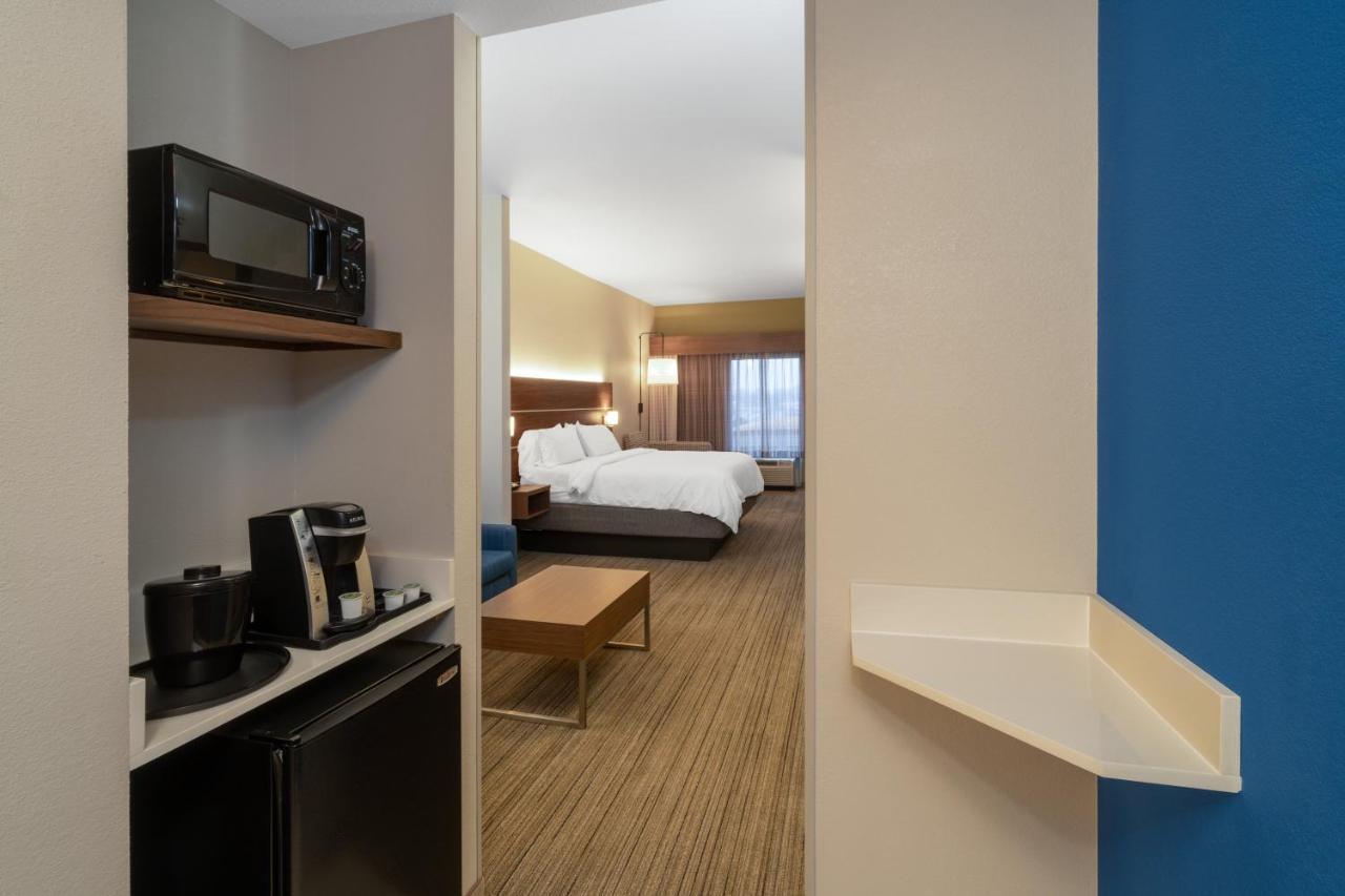 Holiday Inn Express Hotel & Suites Talladega By Ihg Ngoại thất bức ảnh
